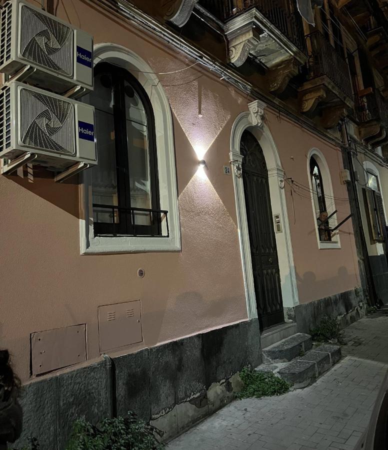 Simo'S Houses Katania Zewnętrze zdjęcie